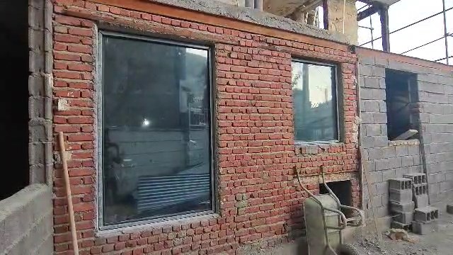 شیشه هوشمند برای استخر